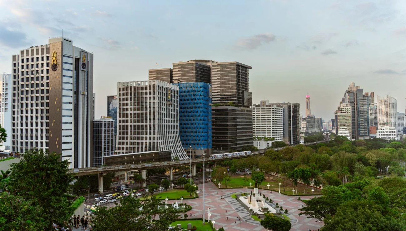 Family Living in Thailand: Navigating Costs Amid Baht Fluctuations