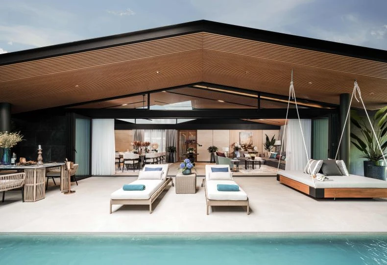 Laguna Lakelands Waterfront Villas