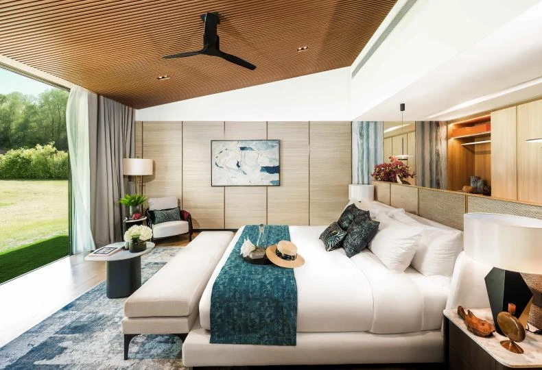 Laguna Lakelands Waterfront Villas