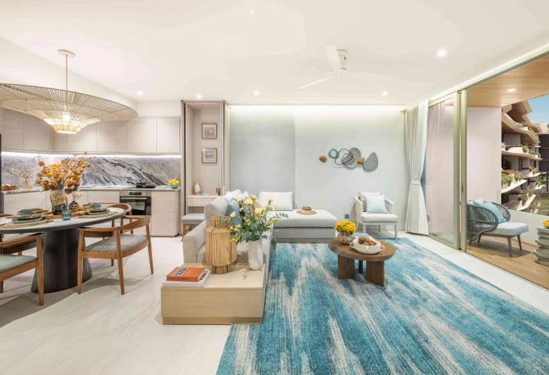 Laguna Beach Residences Bayside
