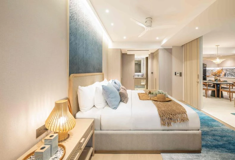 Laguna Beach Residences Bayside