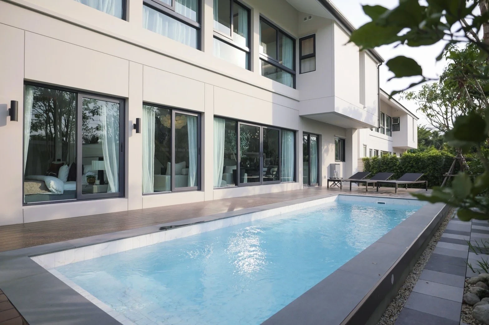 The Lavish Pattaya