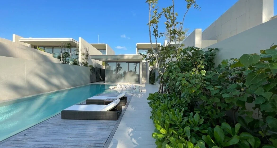 Veyla Natai Beachfront Villas