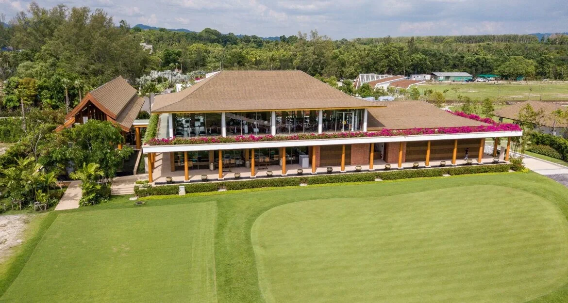 AQUELLA Lakeside Beach Country Club & Golf