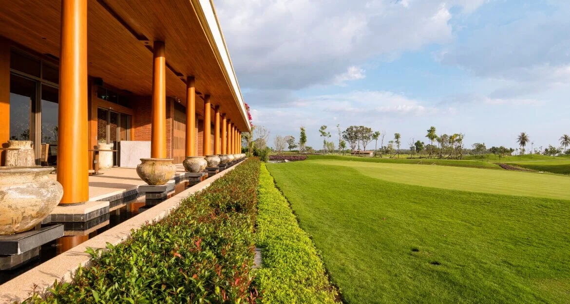 AQUELLA Lakeside Beach Country Club & Golf