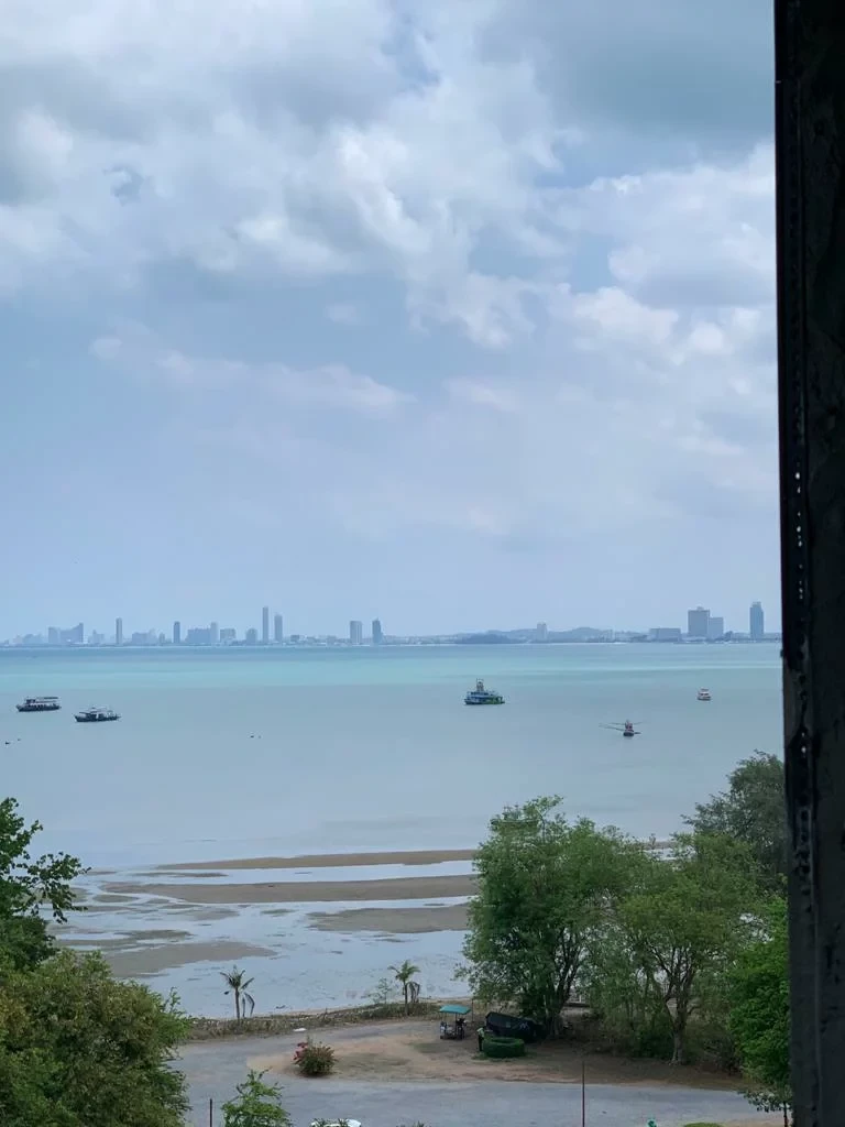 The Breeze Beach Side