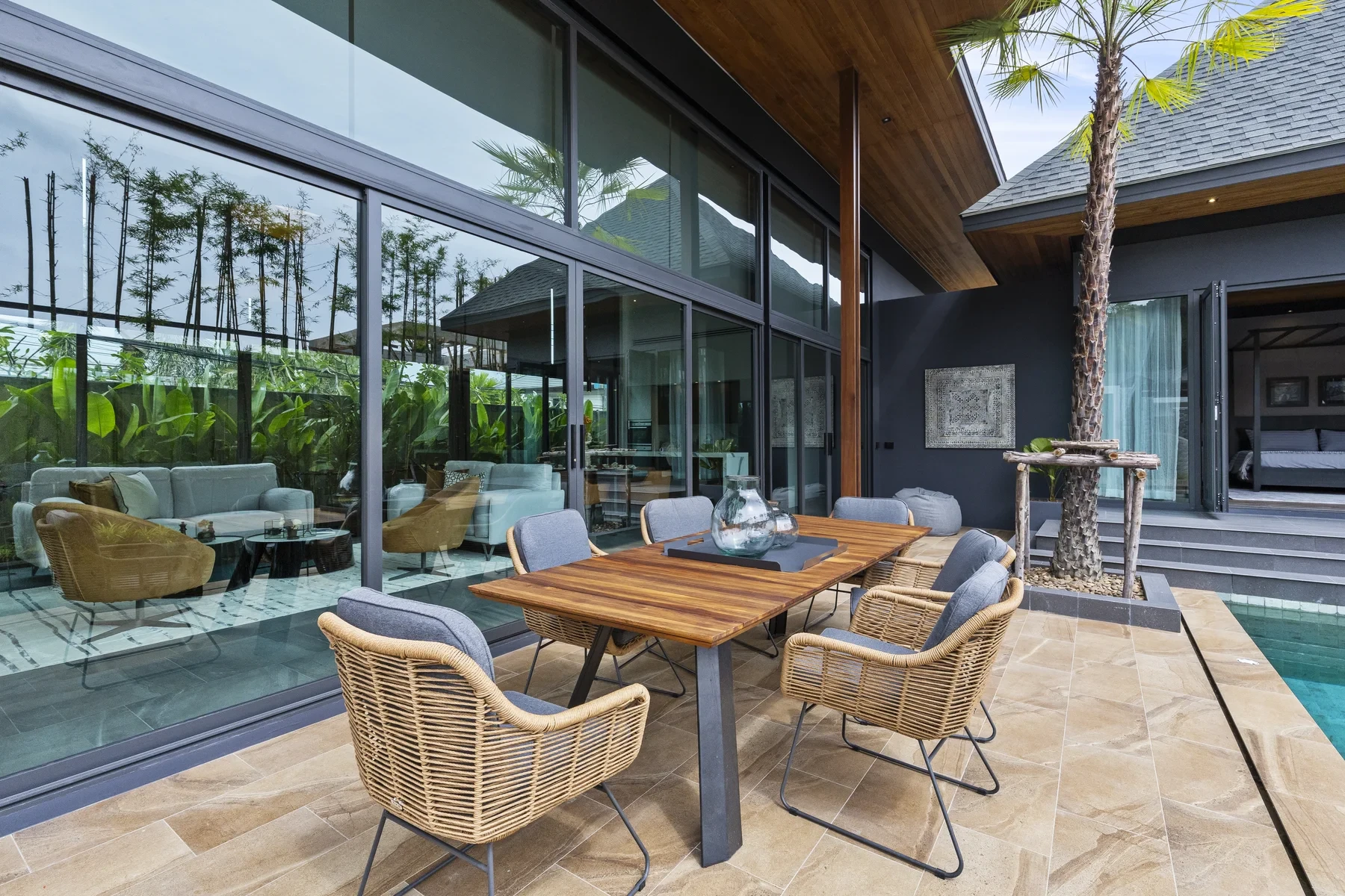 Suksan Rawai Villas
