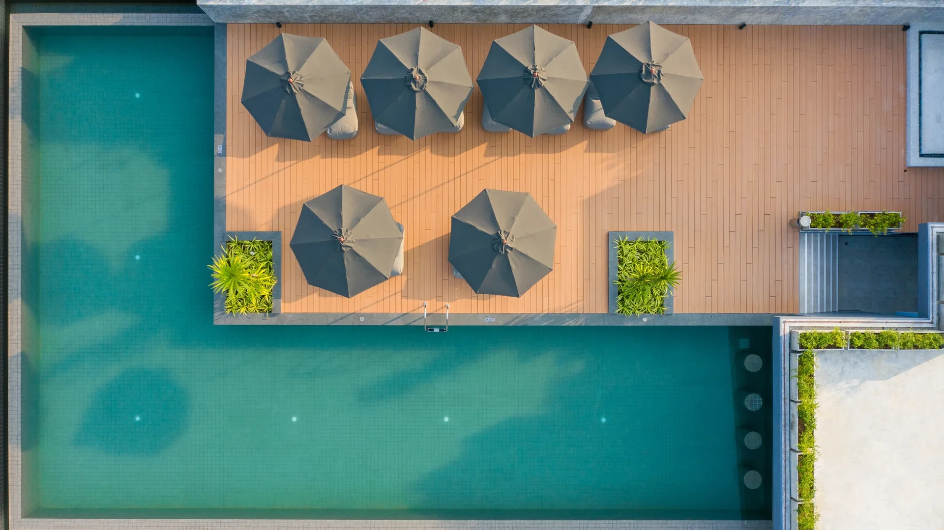 Utopia Nai Harn Loft