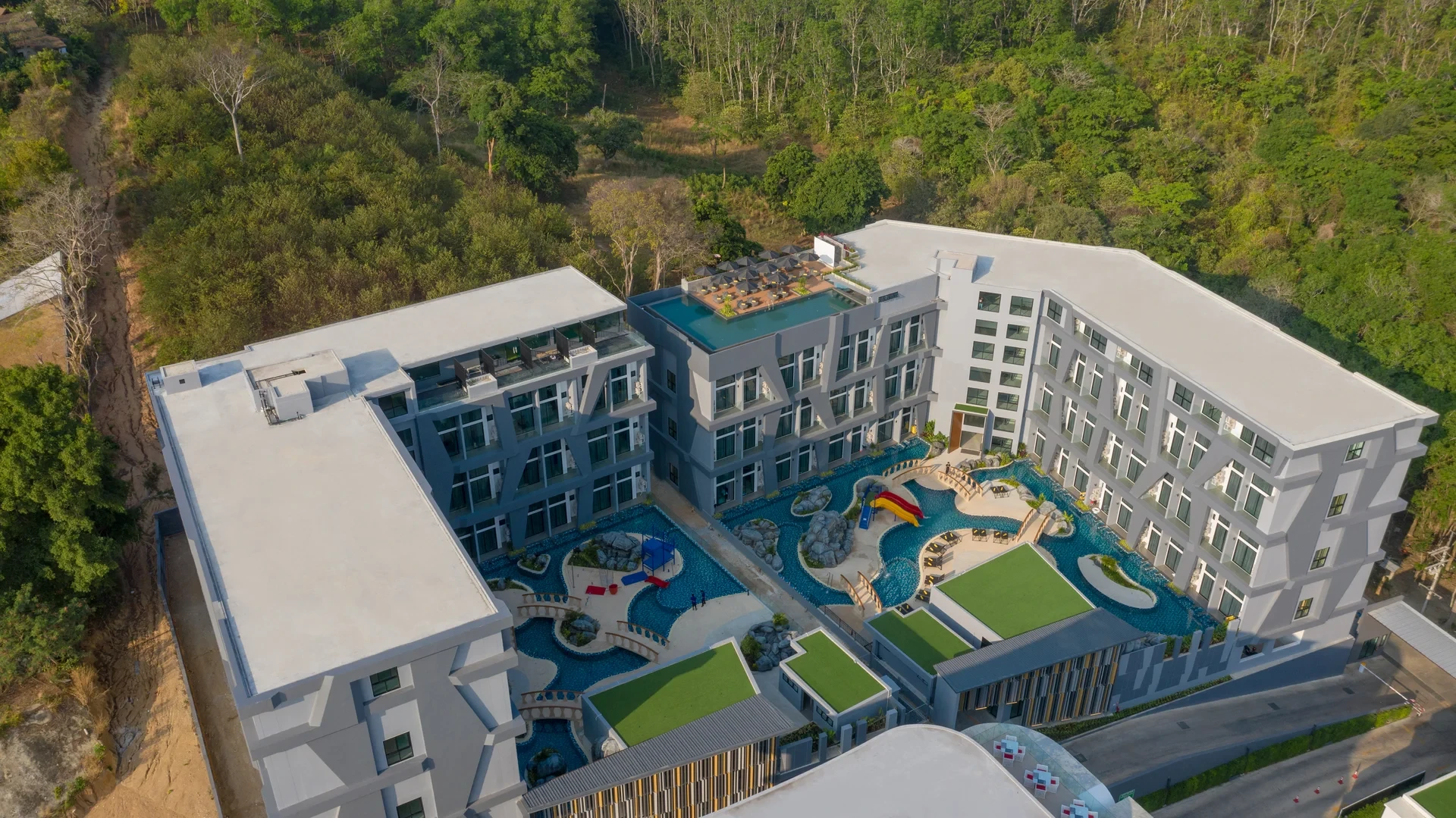 Utopia Nai Harn Loft