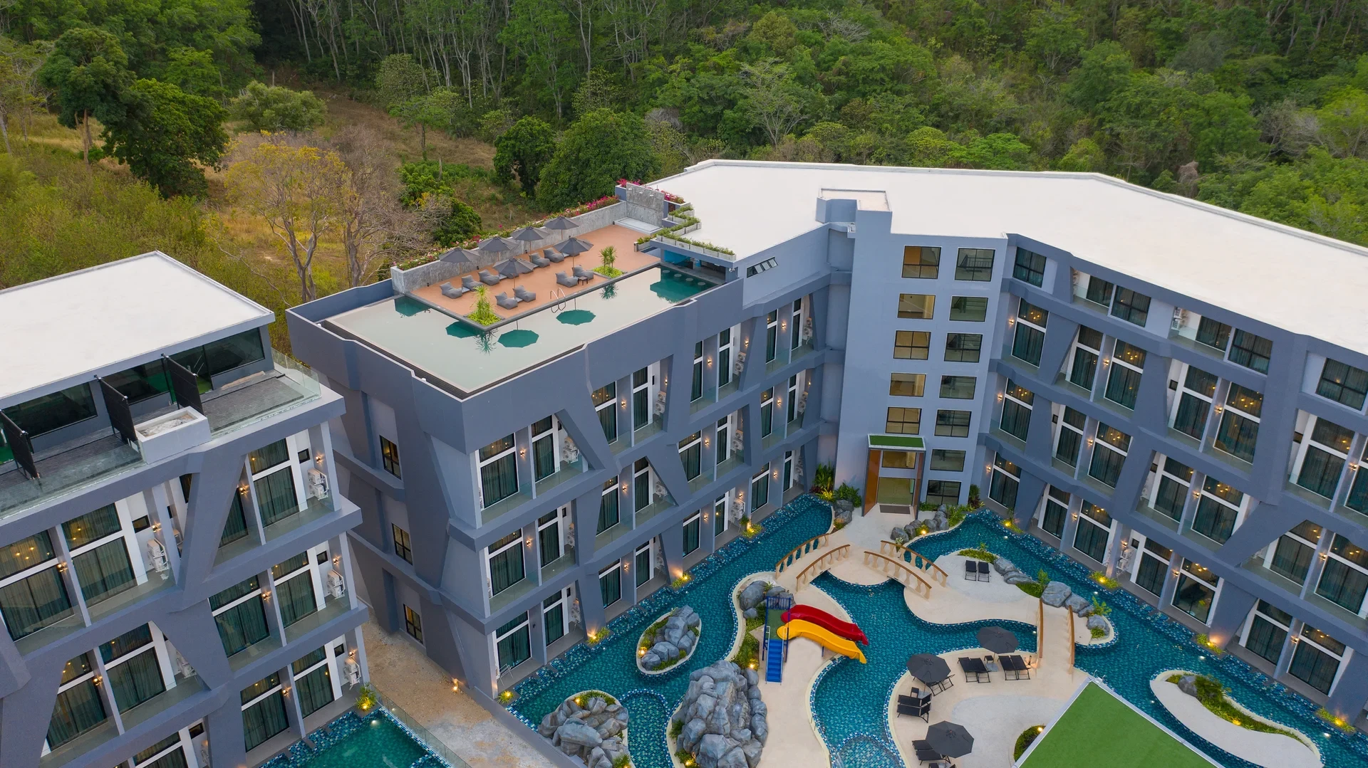 Utopia Nai Harn Loft