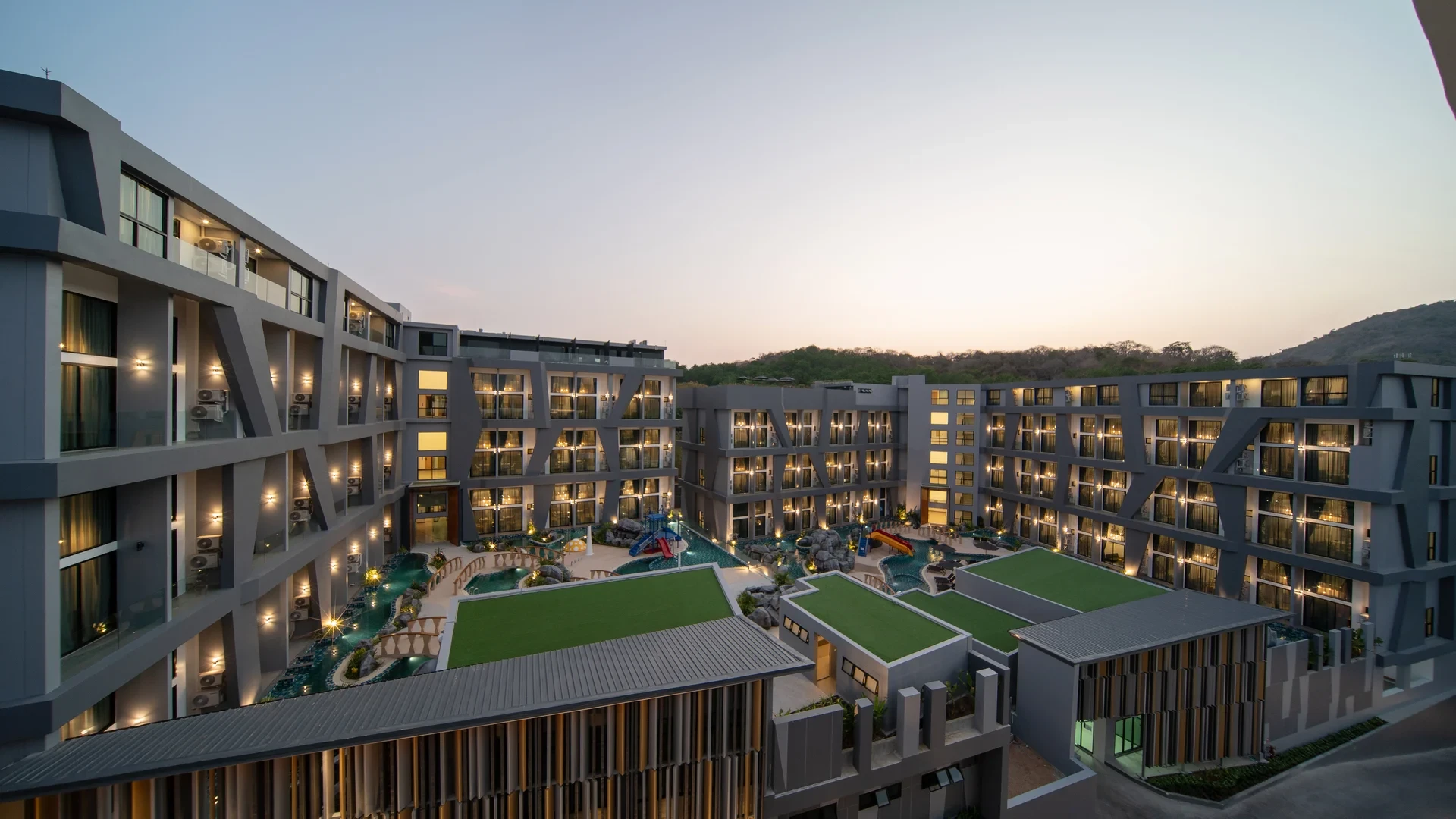 Utopia Nai Harn Loft