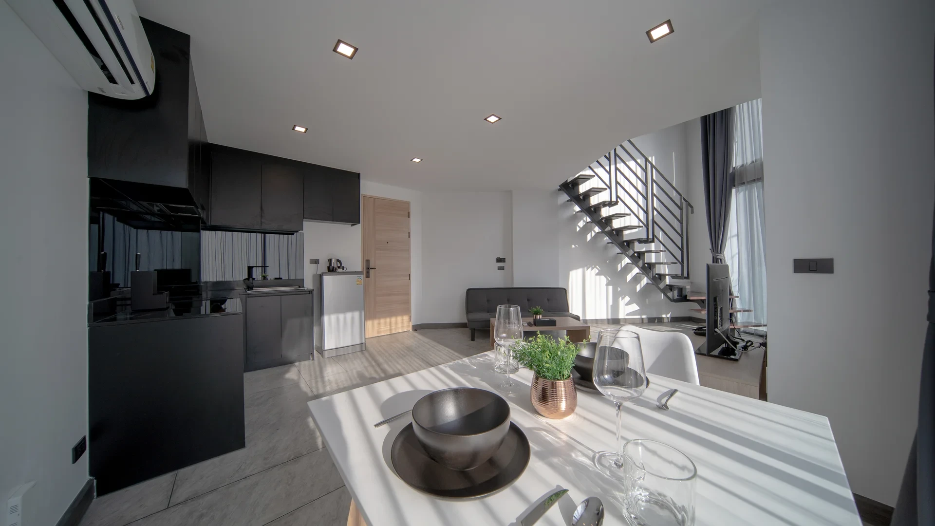 Utopia Nai Harn Loft