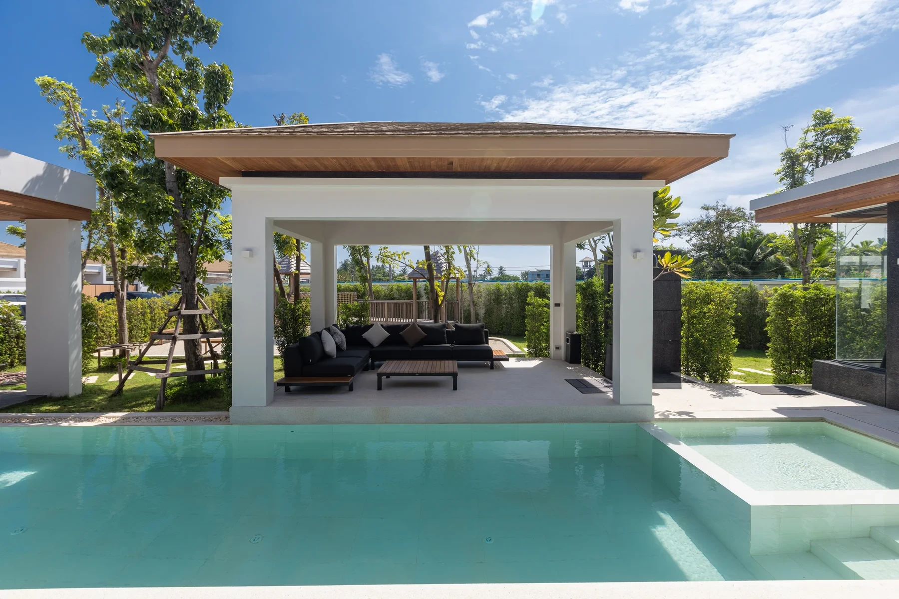 Mouana Breeze Mai Khao