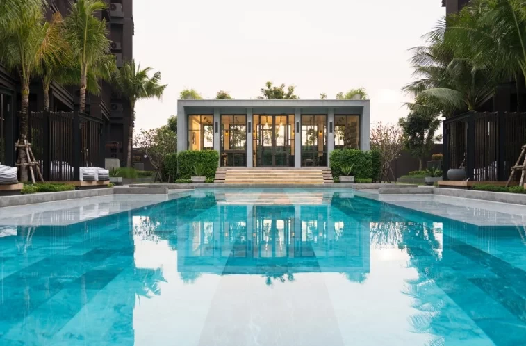 Saturdays Residence
