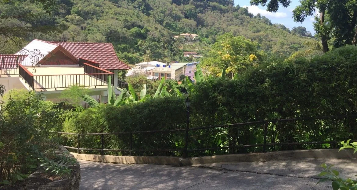 Phutong Pool Villa
