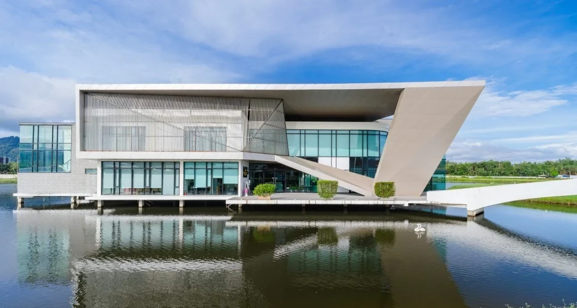Royal Lee The Terminal Phuket