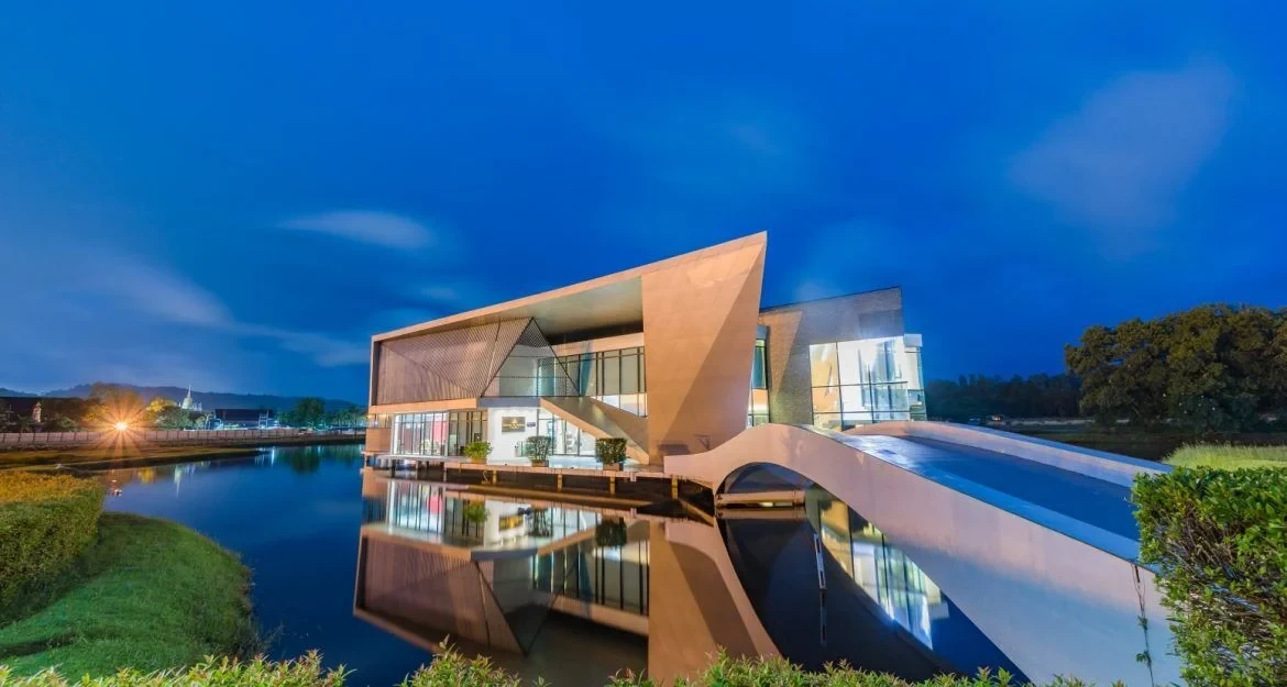 Royal Lee The Terminal Phuket