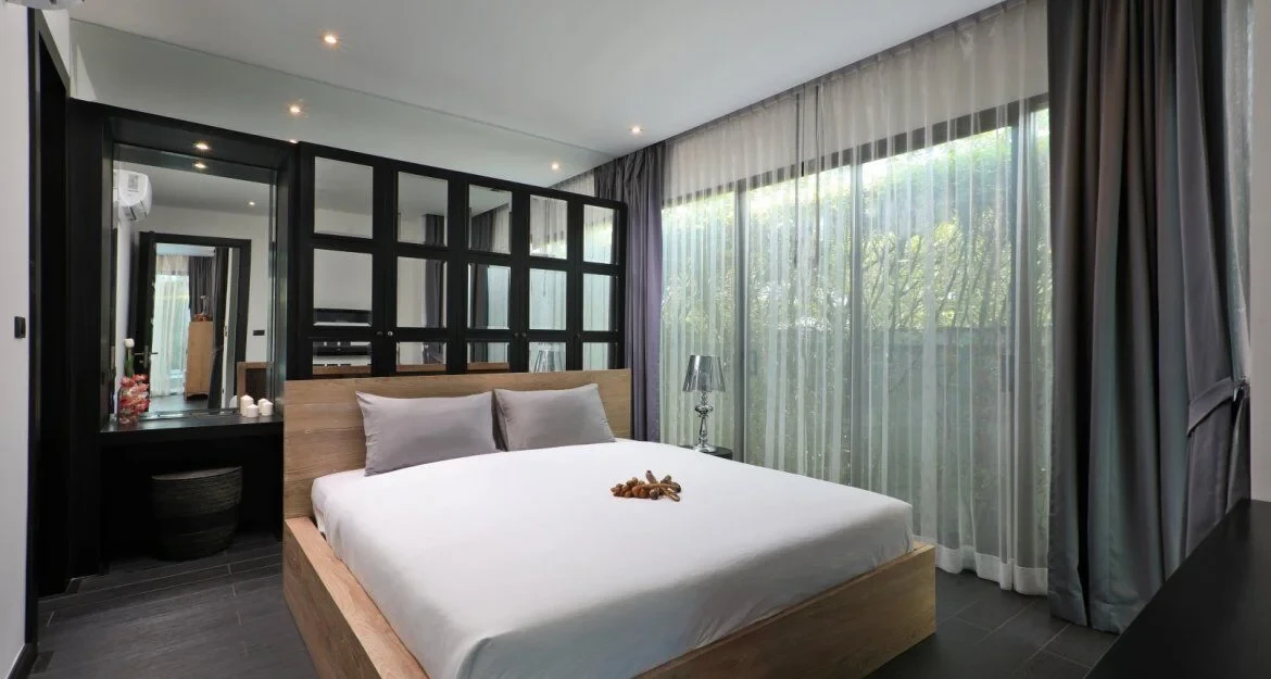 The 8 Pool Villa