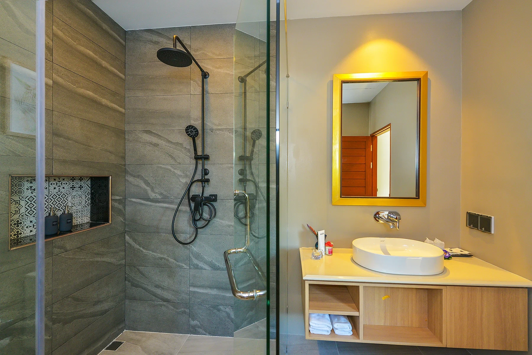 Le Villas & Residence Rawai
