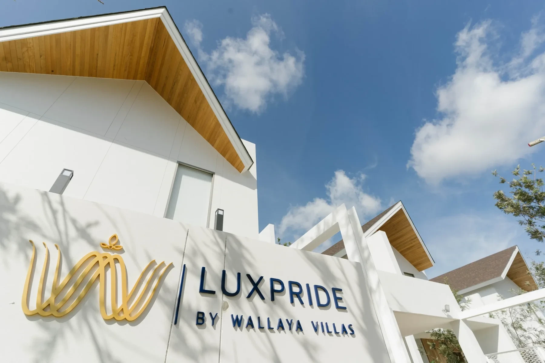 Lux Pride by Wallaya