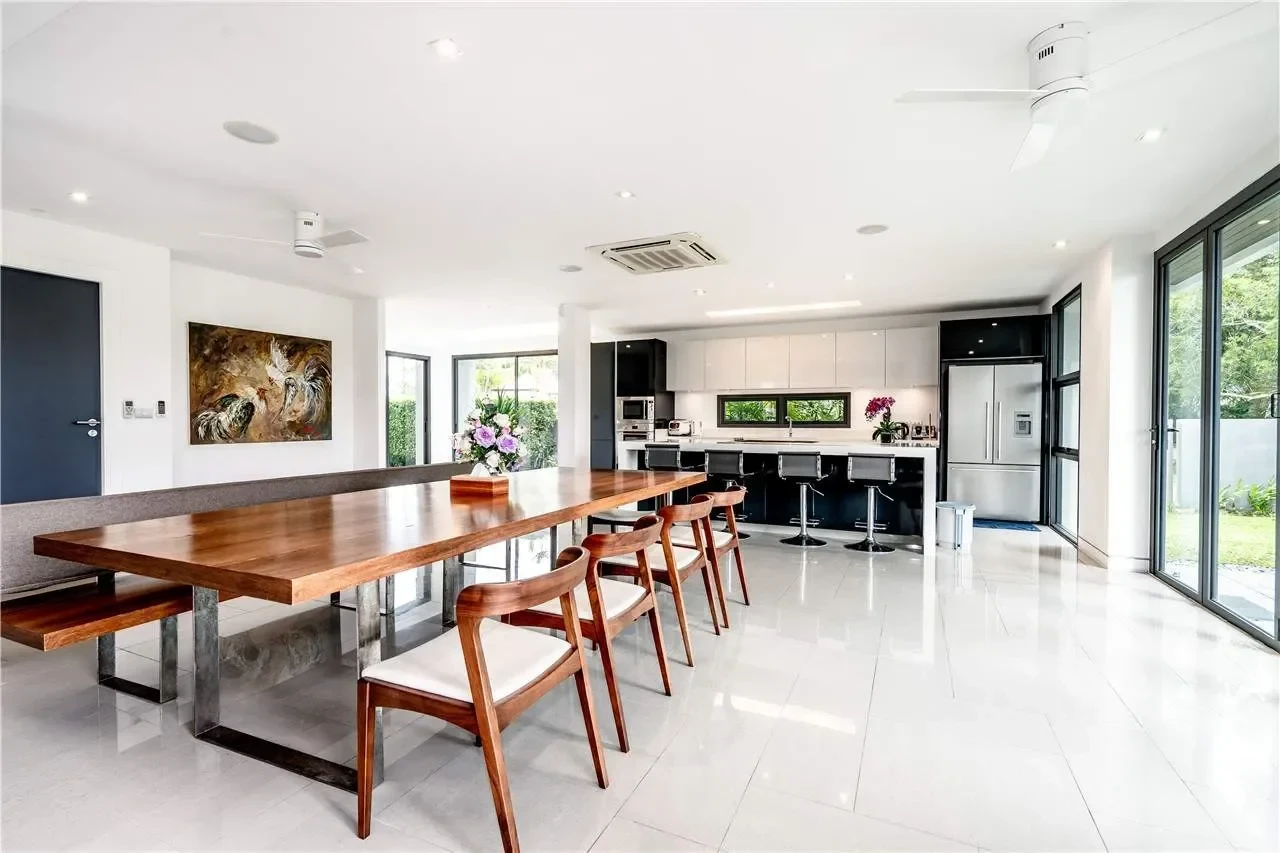 Laguna Homes