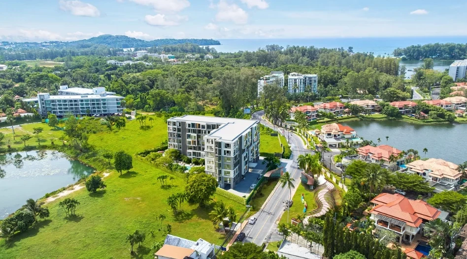 Laguna Lakeside