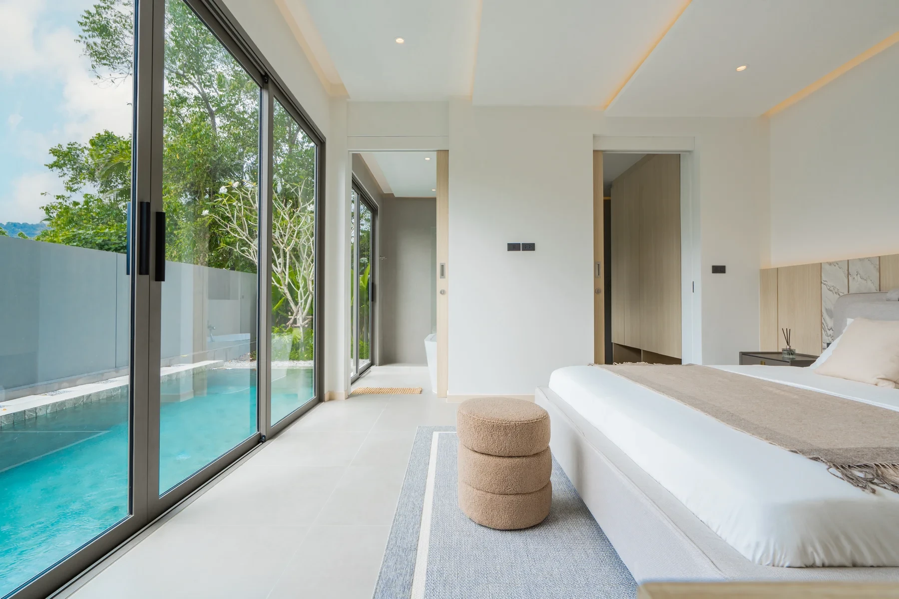 Rachada Pool Villas