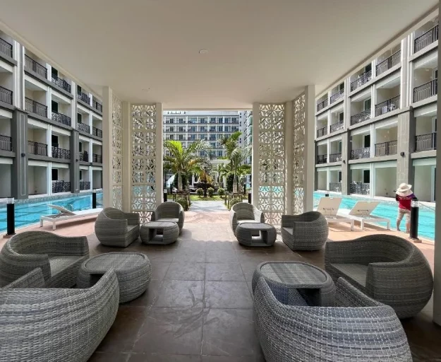  Dusit Grand Park 2