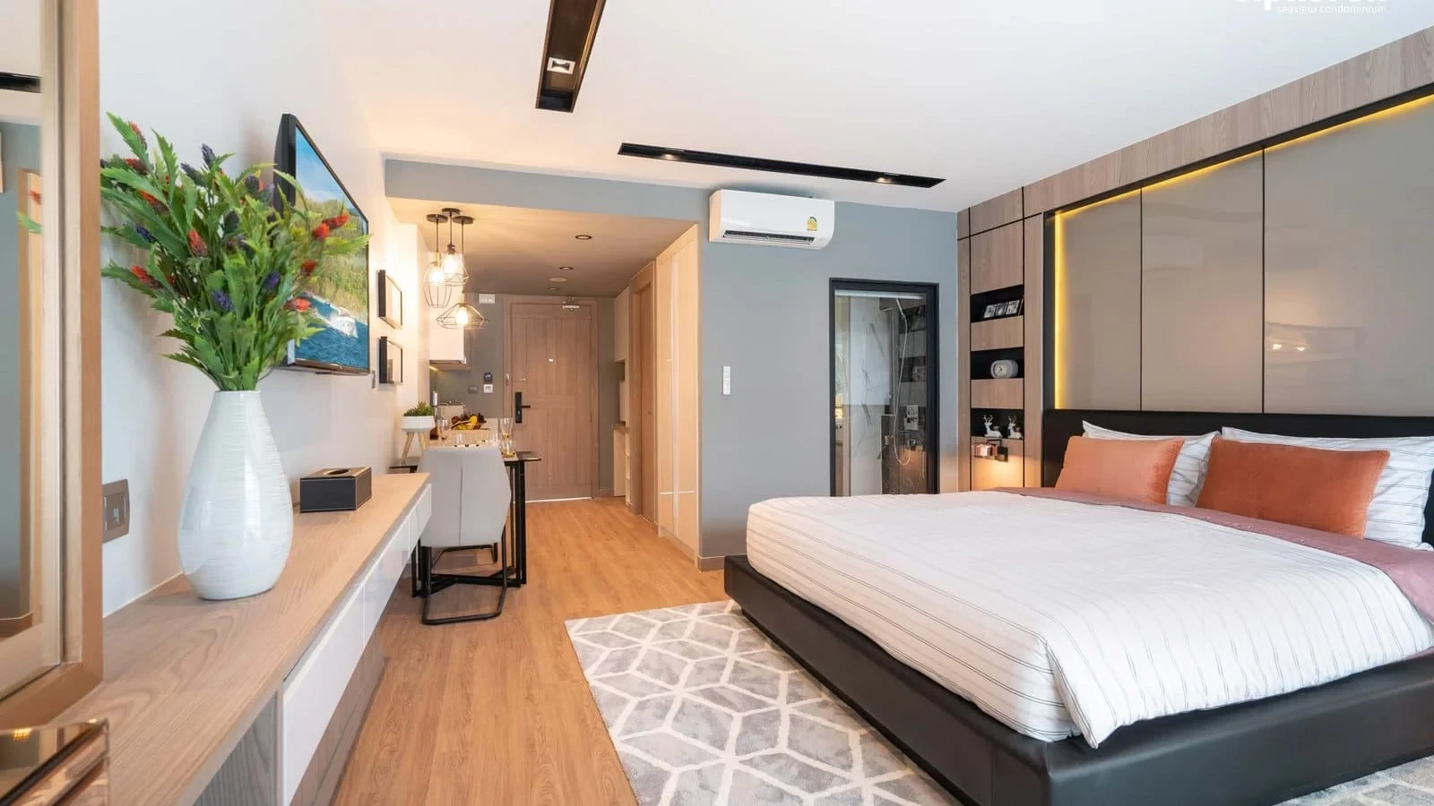 Vip Karon Condominium