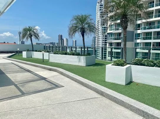 Aurora Pratumnak Condominium