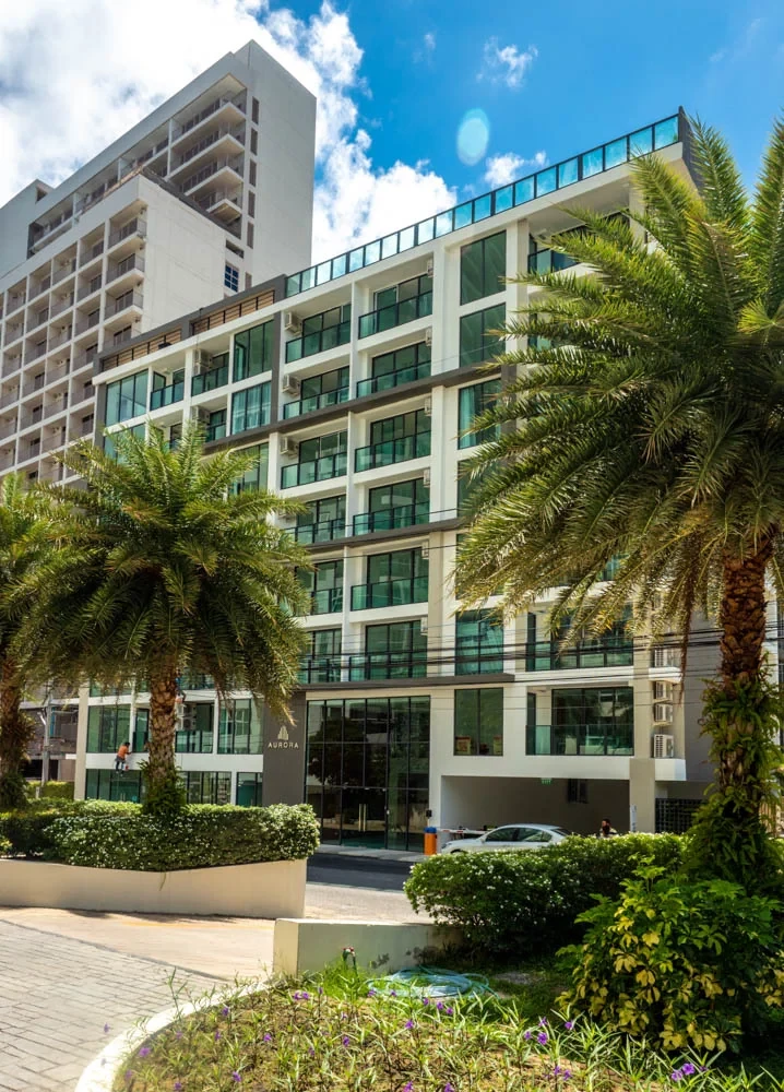 Aurora Pratumnak Condominium