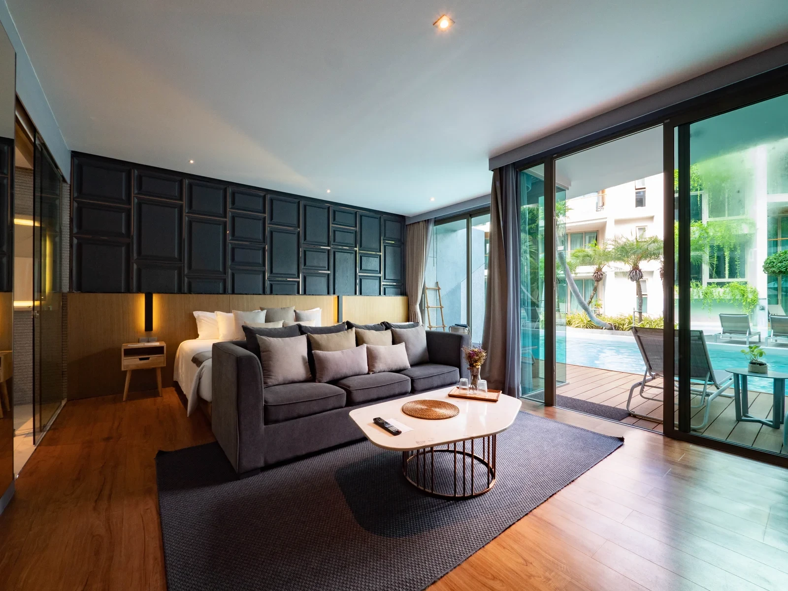 Wyndham Grand Phuket Nai Harn Beach