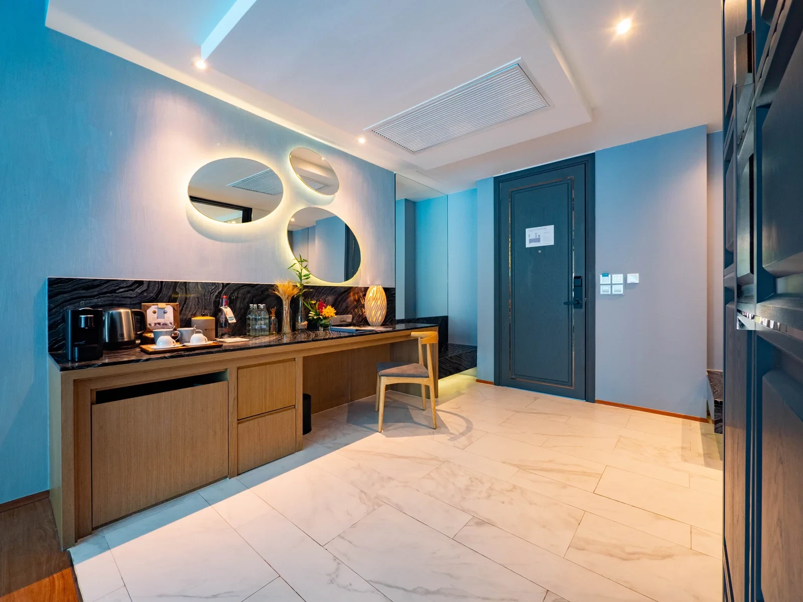 Wyndham Grand Phuket Nai Harn Beach