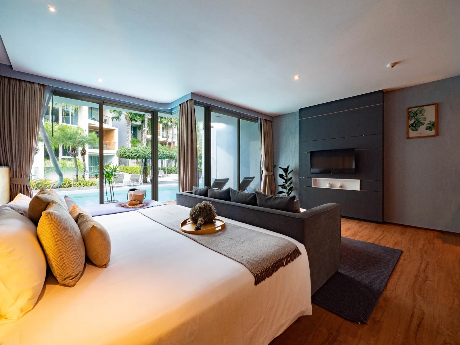 Wyndham Grand Phuket Nai Harn Beach