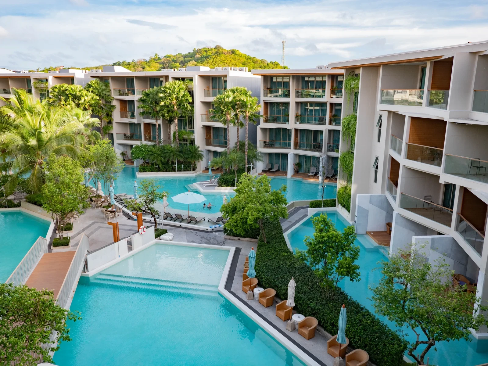 Wyndham Grand Phuket Nai Harn Beach