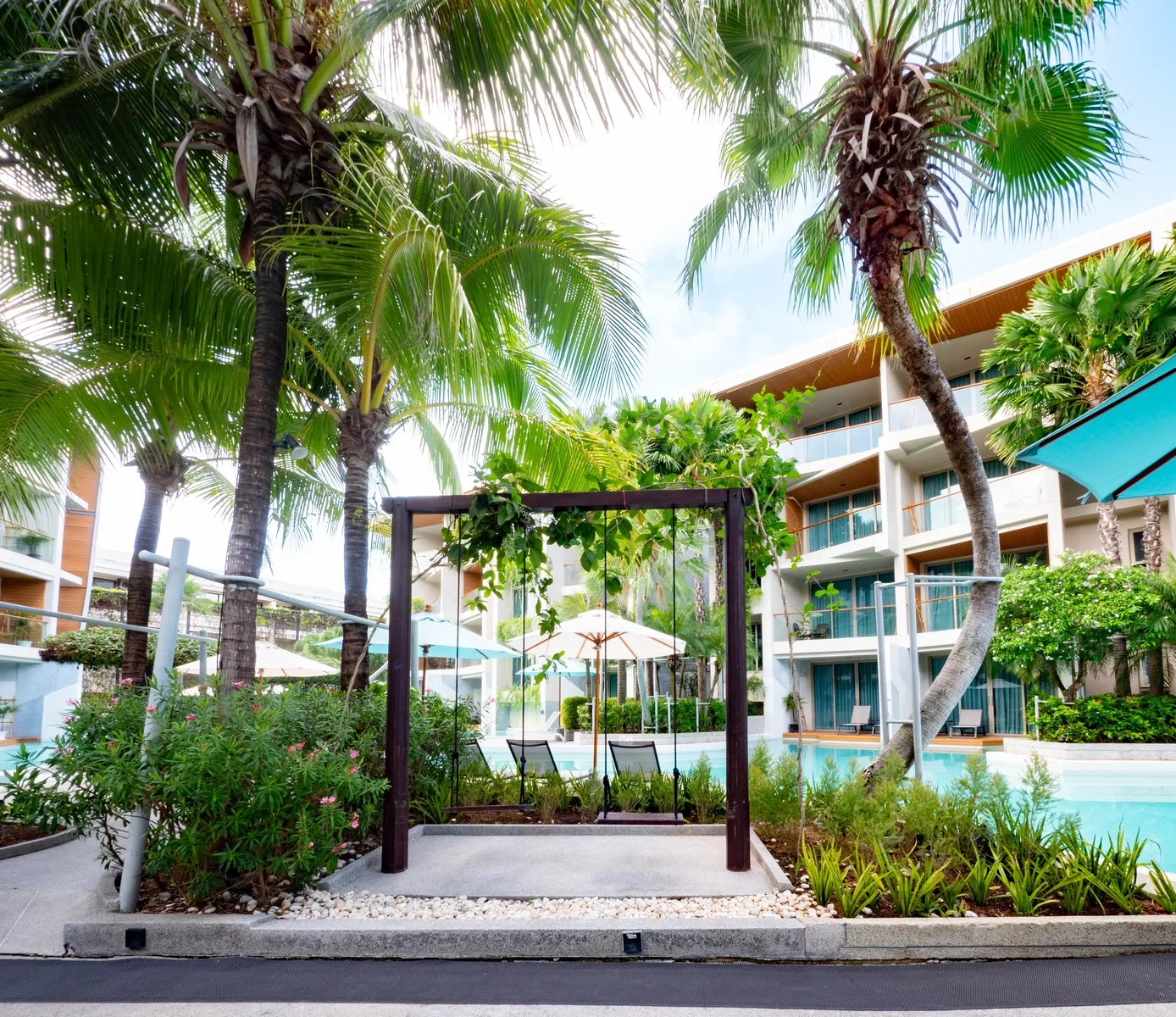 Wyndham Grand Phuket Nai Harn Beach
