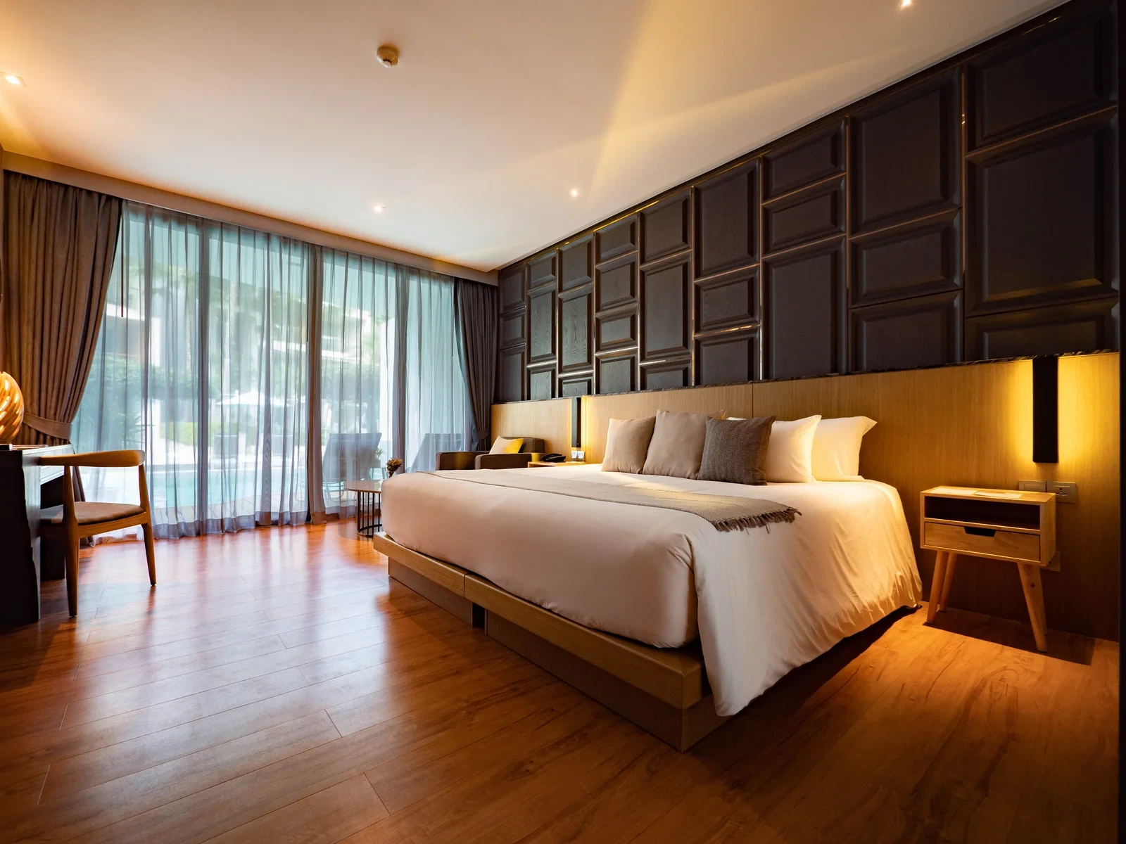 Wyndham Grand Phuket Nai Harn Beach