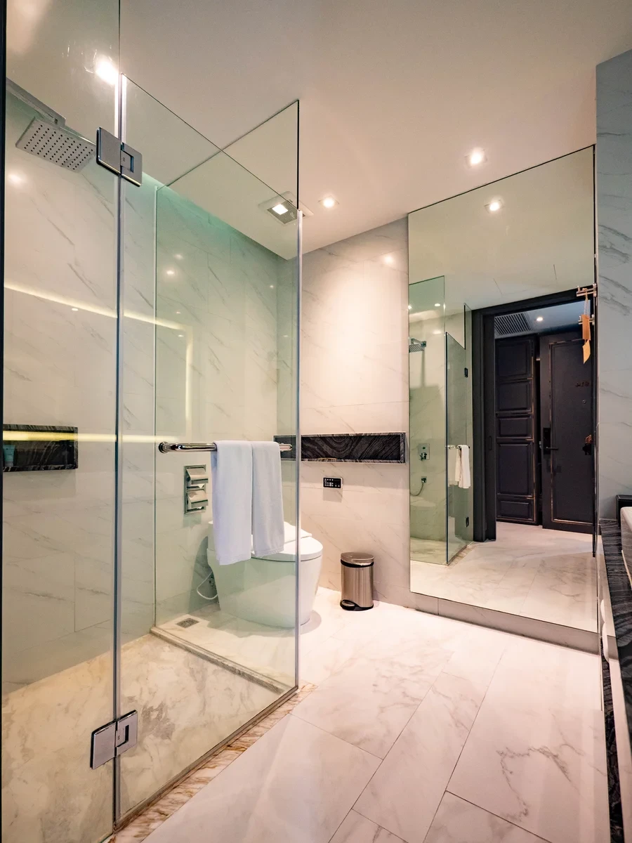 Wyndham Grand Phuket Nai Harn Beach