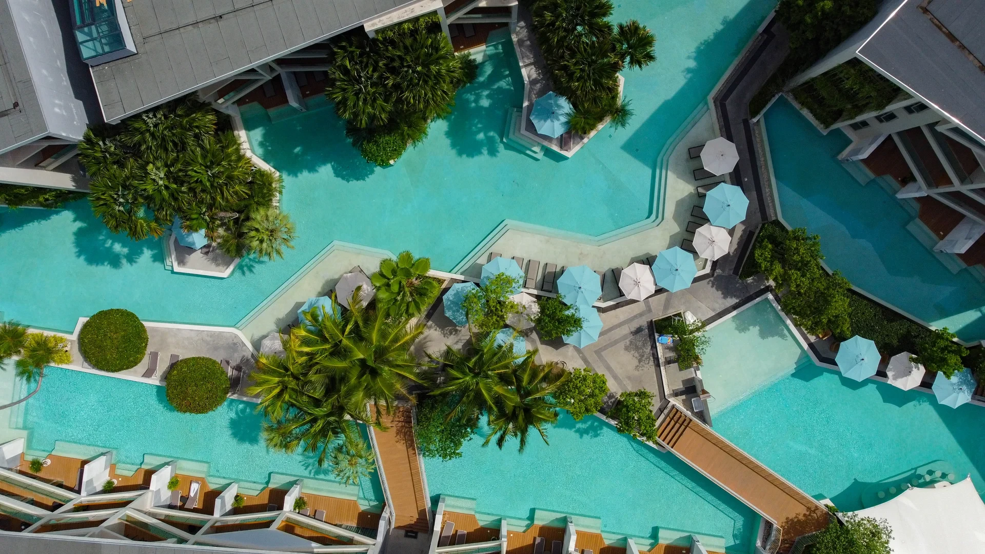 Wyndham Grand Phuket Nai Harn Beach