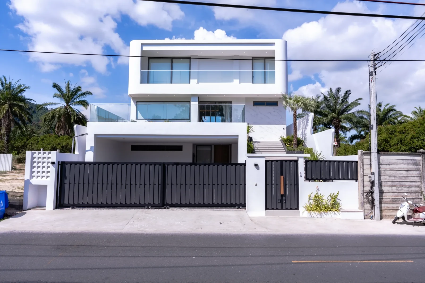 The Priva Golf Course Residence