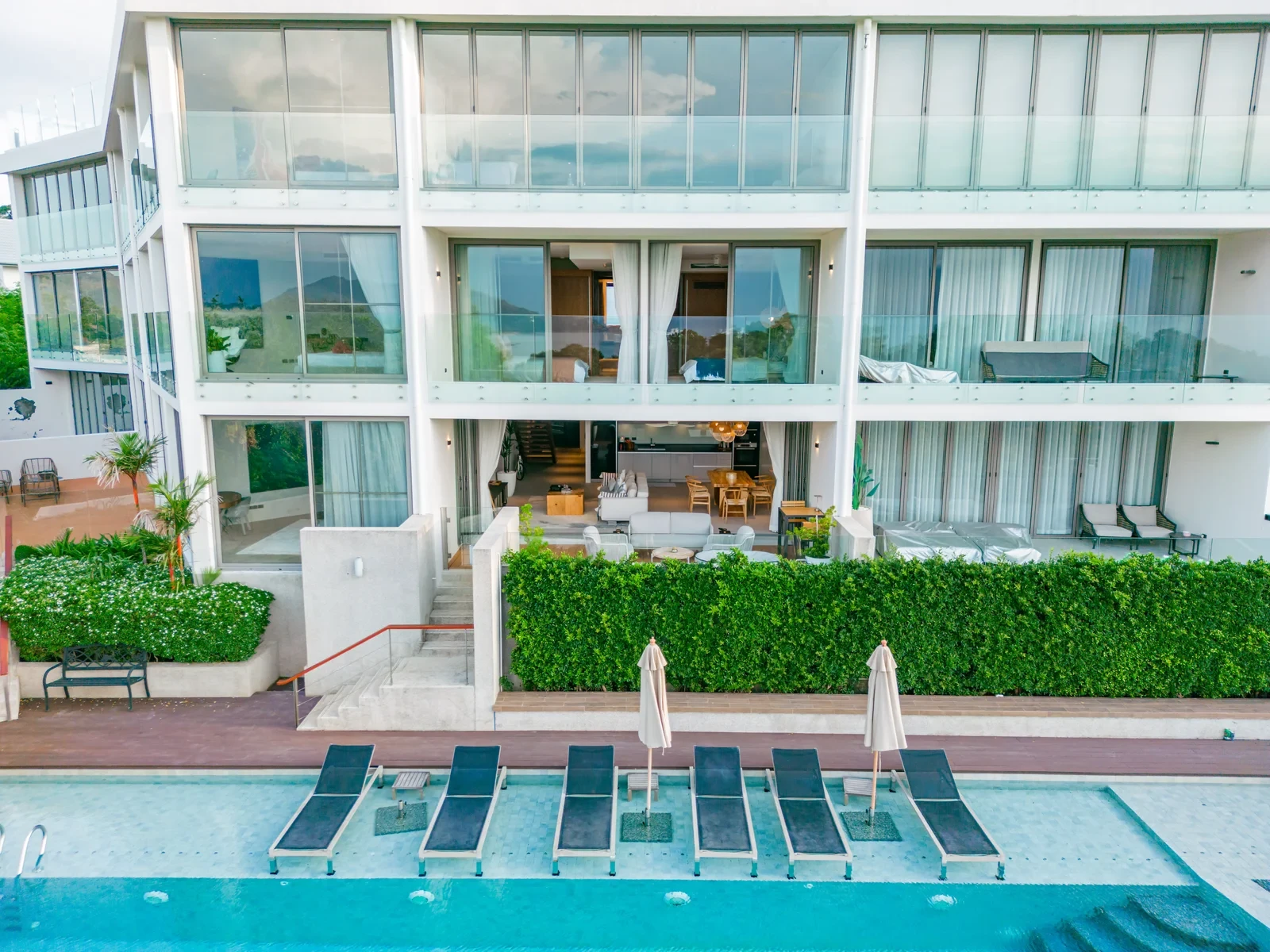 Bluepoint Condominiums