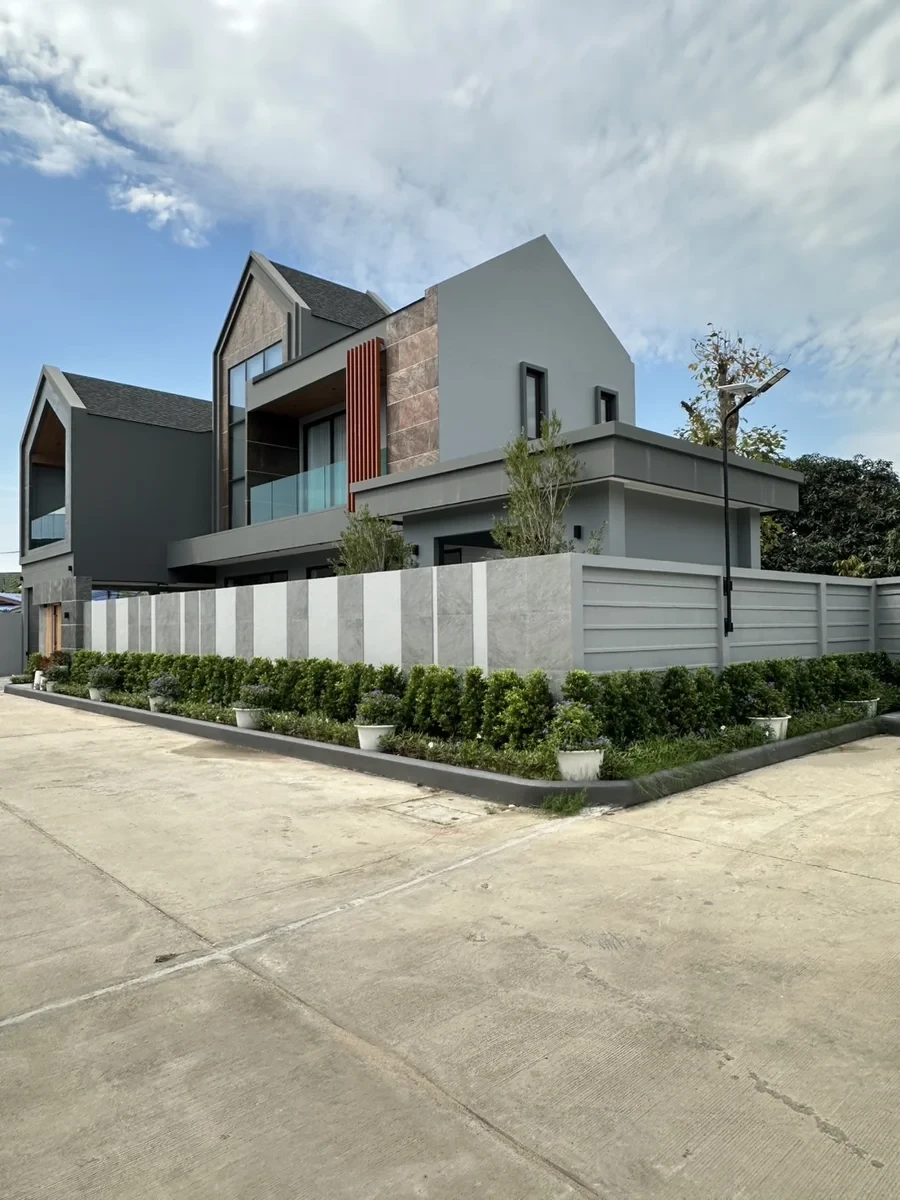 Madcha Le Villa