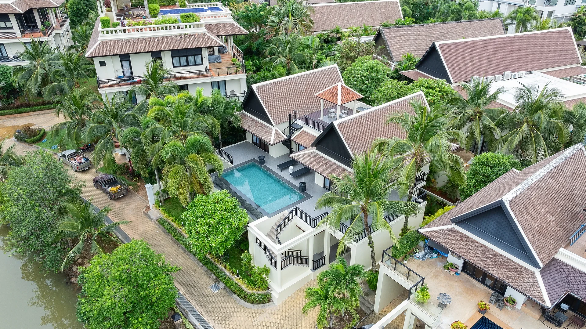 The Laytin Villa