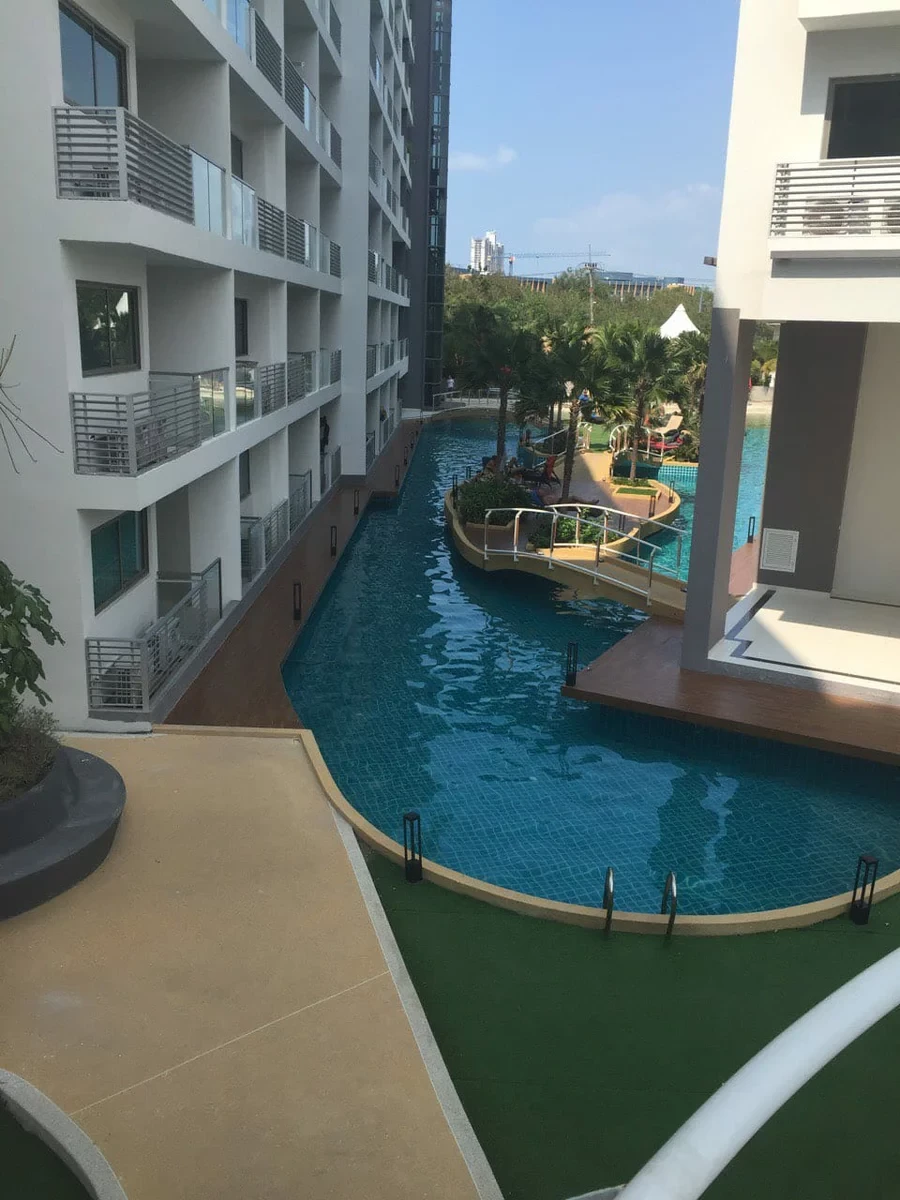 Laguna Bay 1