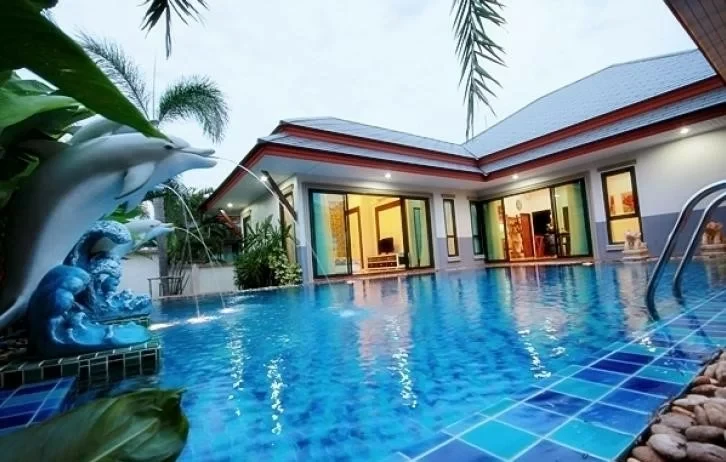 Baan Dusit Pattaya Lake