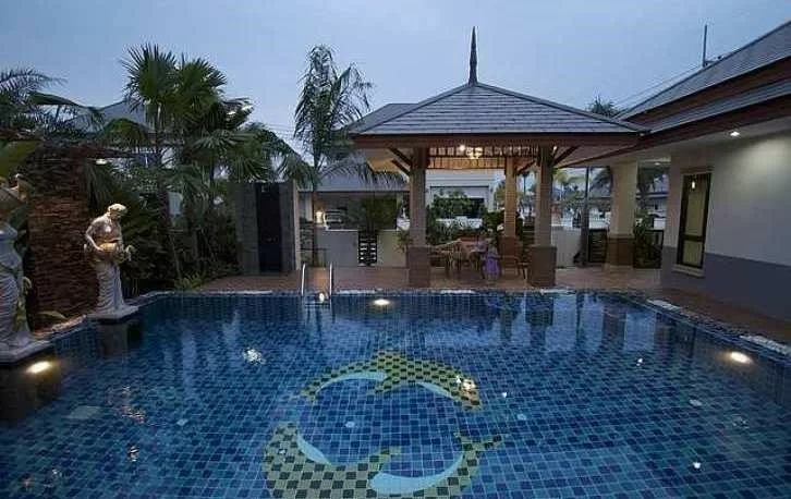 Baan Dusit Pattaya Lake