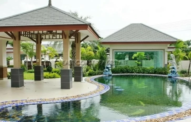 Baan Dusit Pattaya Lake