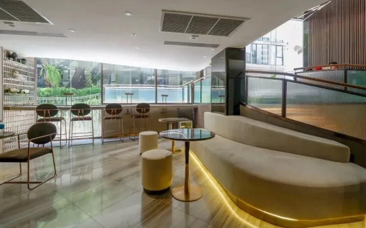 FYNN Asoke Sukhumvit 10