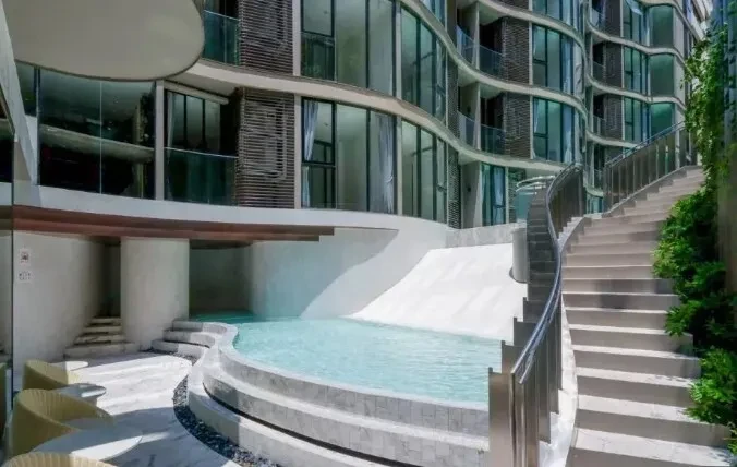 FYNN Asoke Sukhumvit 10