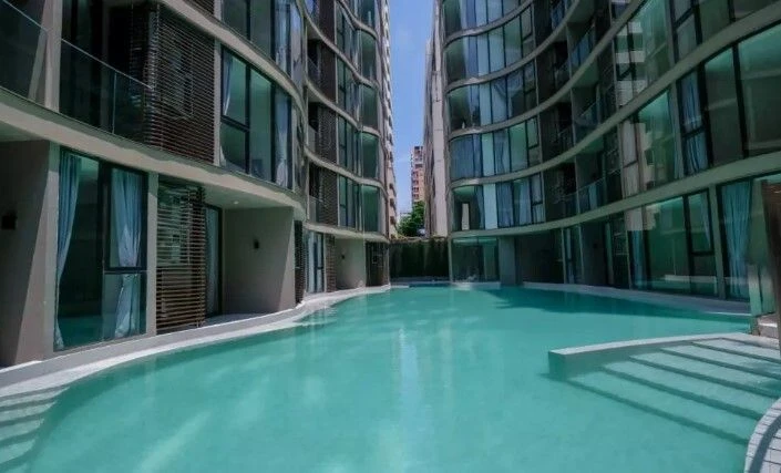 FYNN Asoke Sukhumvit 10
